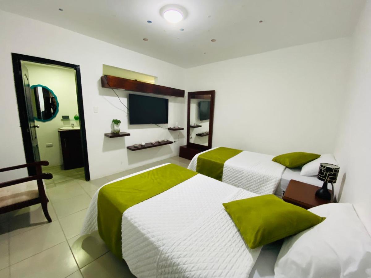 Carpao Lodging Galapagos 阿约拉港 外观 照片